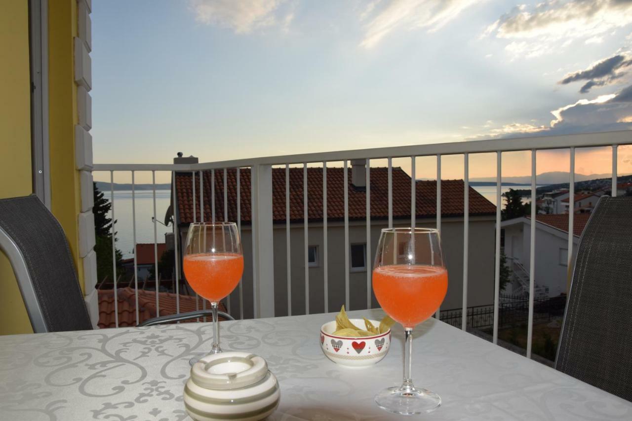 App Lu 5 Daire Novi Vinodolski Dış mekan fotoğraf